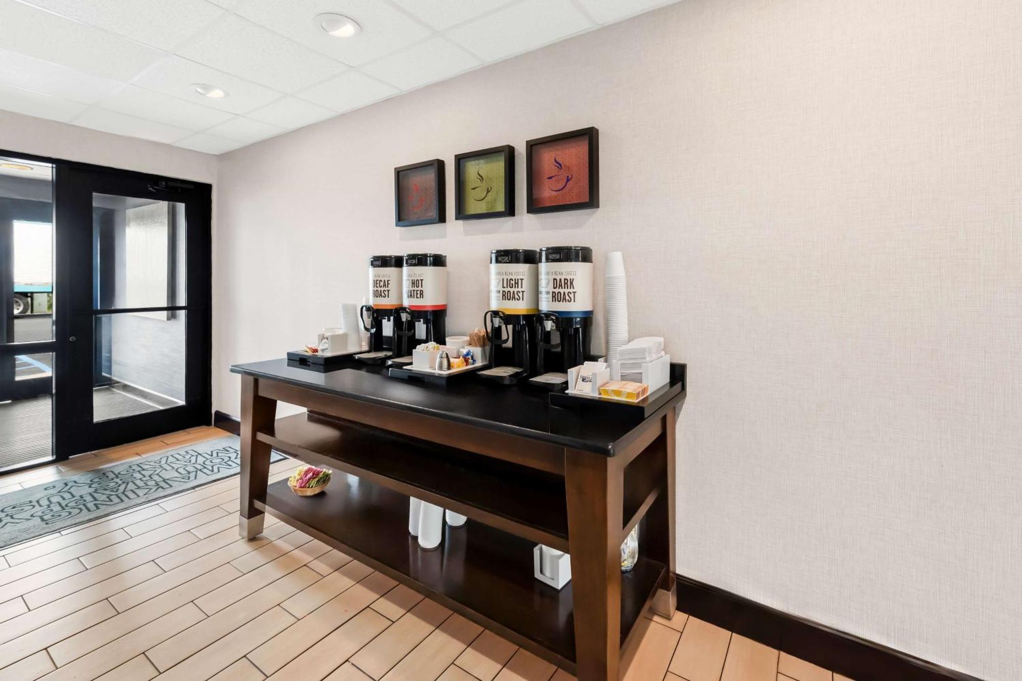 Hampton Inn Pennsville Buitenkant foto