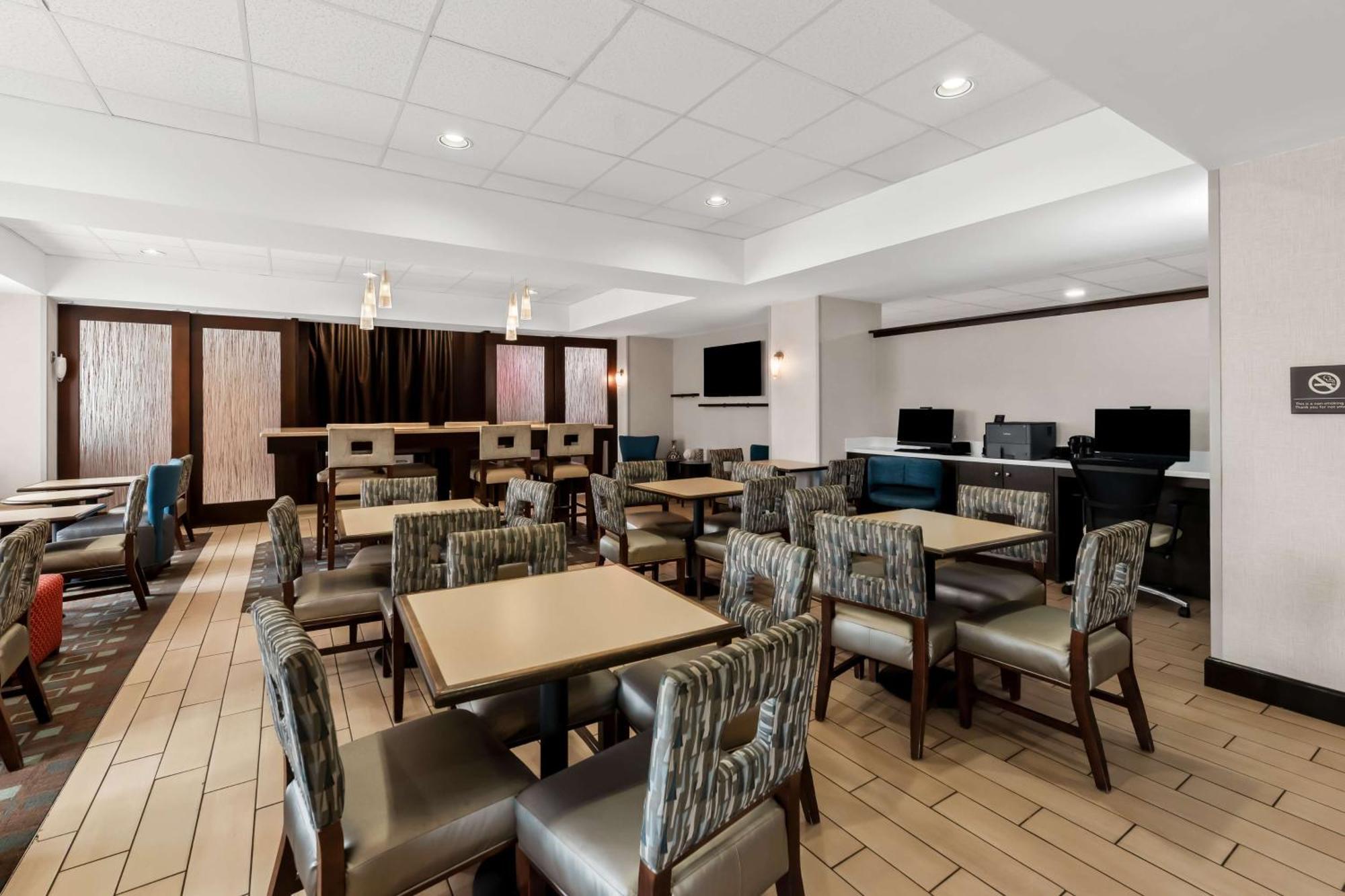 Hampton Inn Pennsville Buitenkant foto