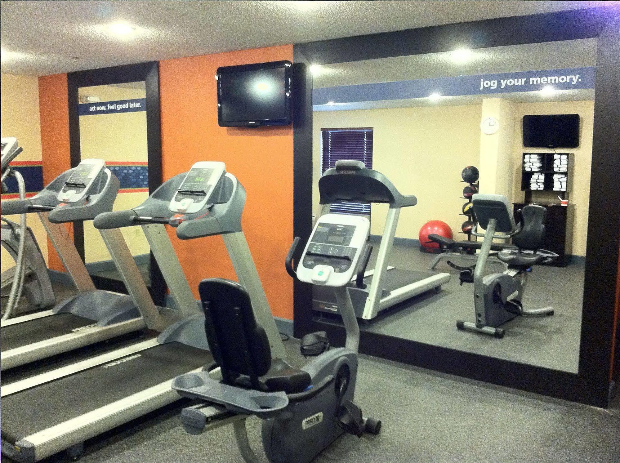 Hampton Inn Pennsville Buitenkant foto