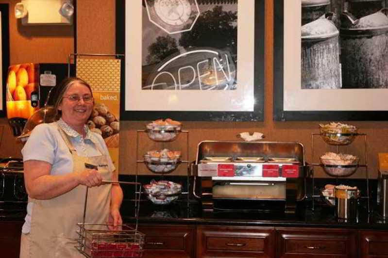 Hampton Inn Pennsville Buitenkant foto